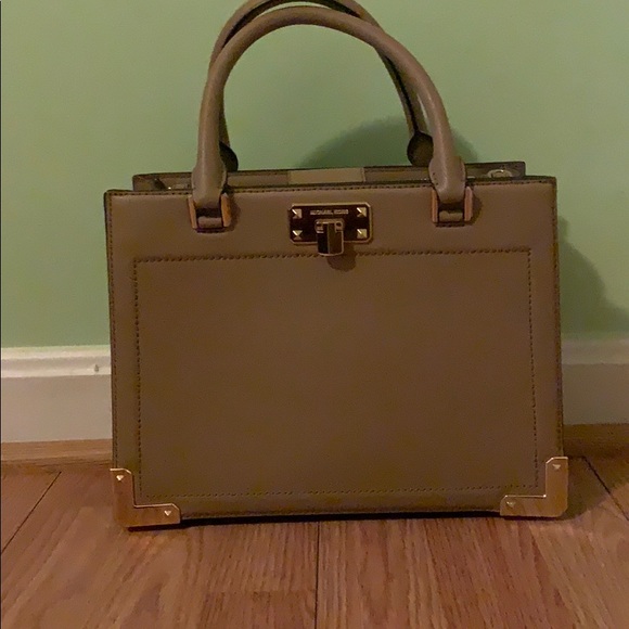 Michael Kors Handbag - Picture 1 of 4